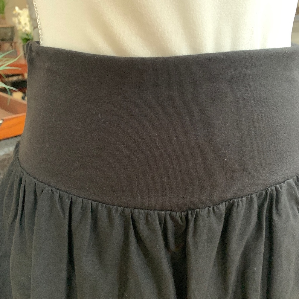 Beautiful Black and White Skirt - Picture 4 of 4